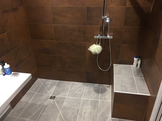 installation de douche à l’italienne à lyon avec Ankial